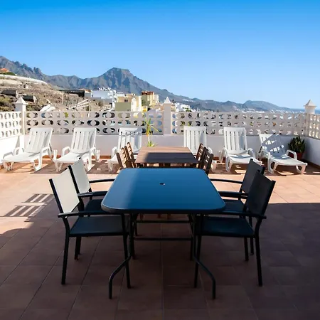 Casa Lizi ,canarian House With Breathtaking View شقة *